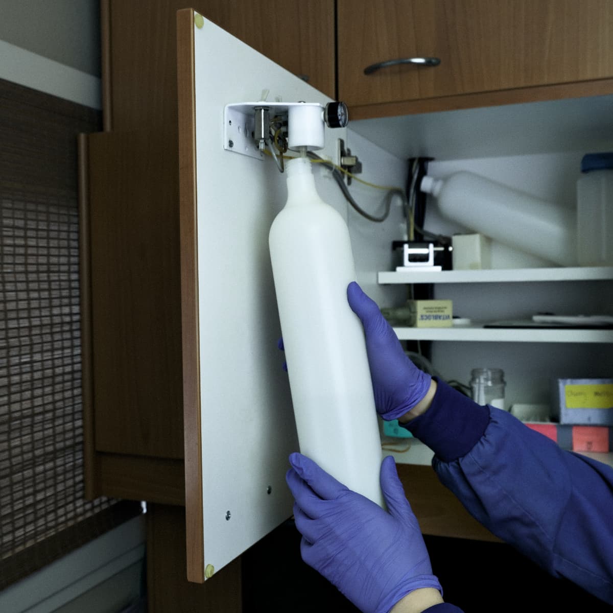 Running bleach solution through waterlines